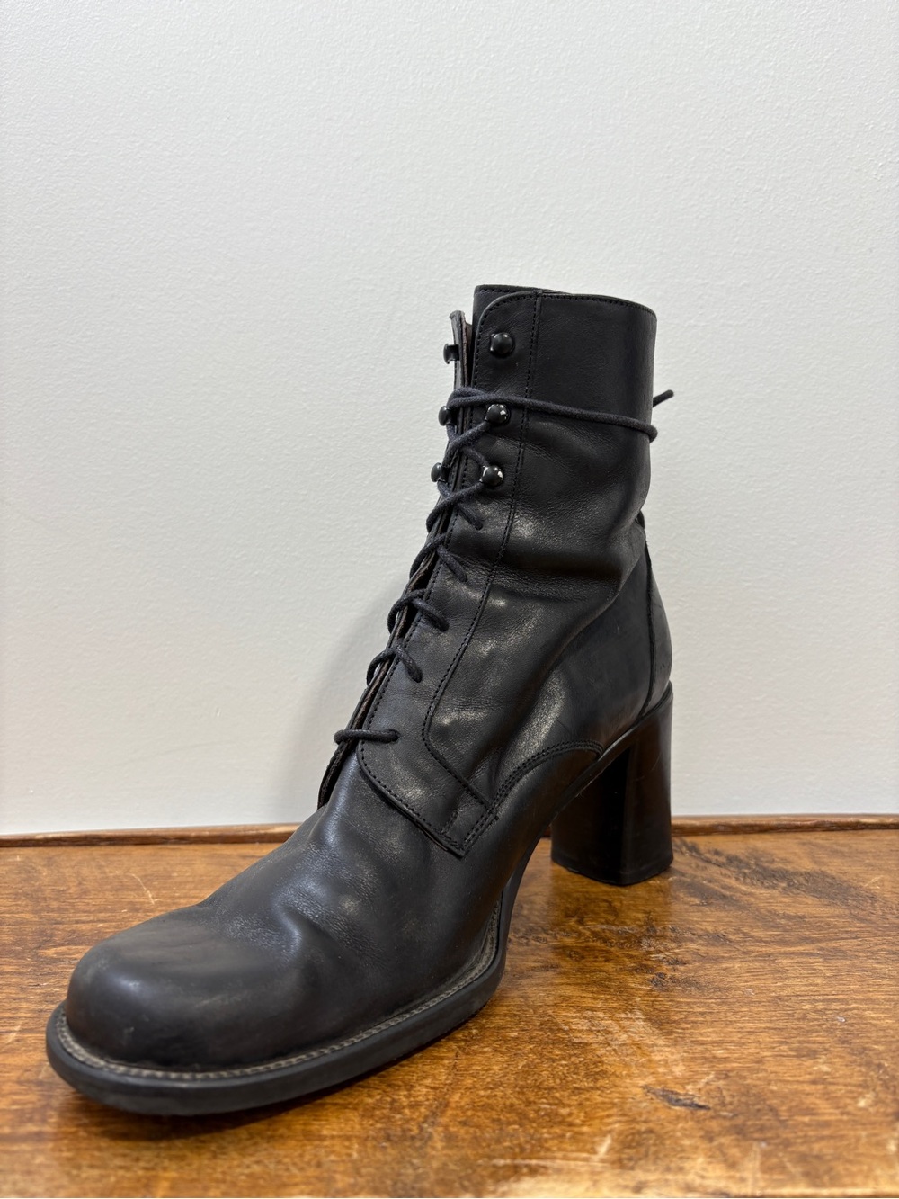 Vintage 90s Kenneth Cole Genuine Leather Heeled Lace up Combat Boot- 8.5